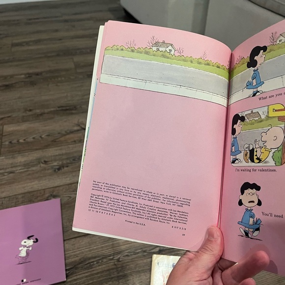Vintage Peanuts Snoopy Book Lot - 8 Classic Titles (1960s-1970s) - Picture 10 of 11